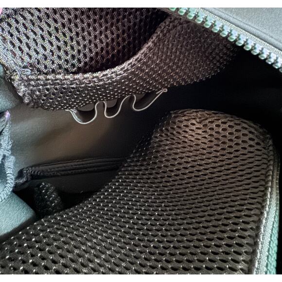 Dagne Dover Hunter neoprene Toiletry Bag - Picture 3 of 4